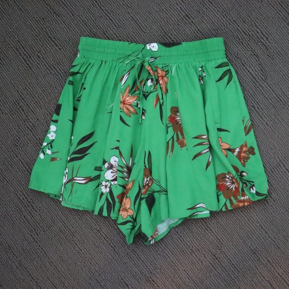 NEW XIX Palms Hana Top and Short Set - Picture 10 of 12